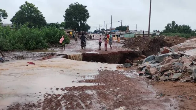 Montée des eaux au niveau de rivières et cours d'eau : Les Maires des communes de Nikki et de Kalalé invitent les populations à la prudence .