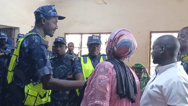Le commissaire de première classe BRISSO SABI Mallam prend les commandes du commissariat de l'arrondissement de Nikki centre.