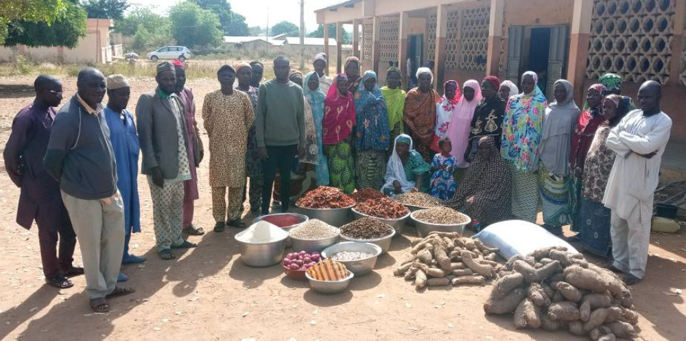 Éducation/Initiative communautaire: Les populations de l'arrondissement de Ouénou apportent leur soutien au fonctionnement de la cantine scolaire à l'EPP de Ouénou.