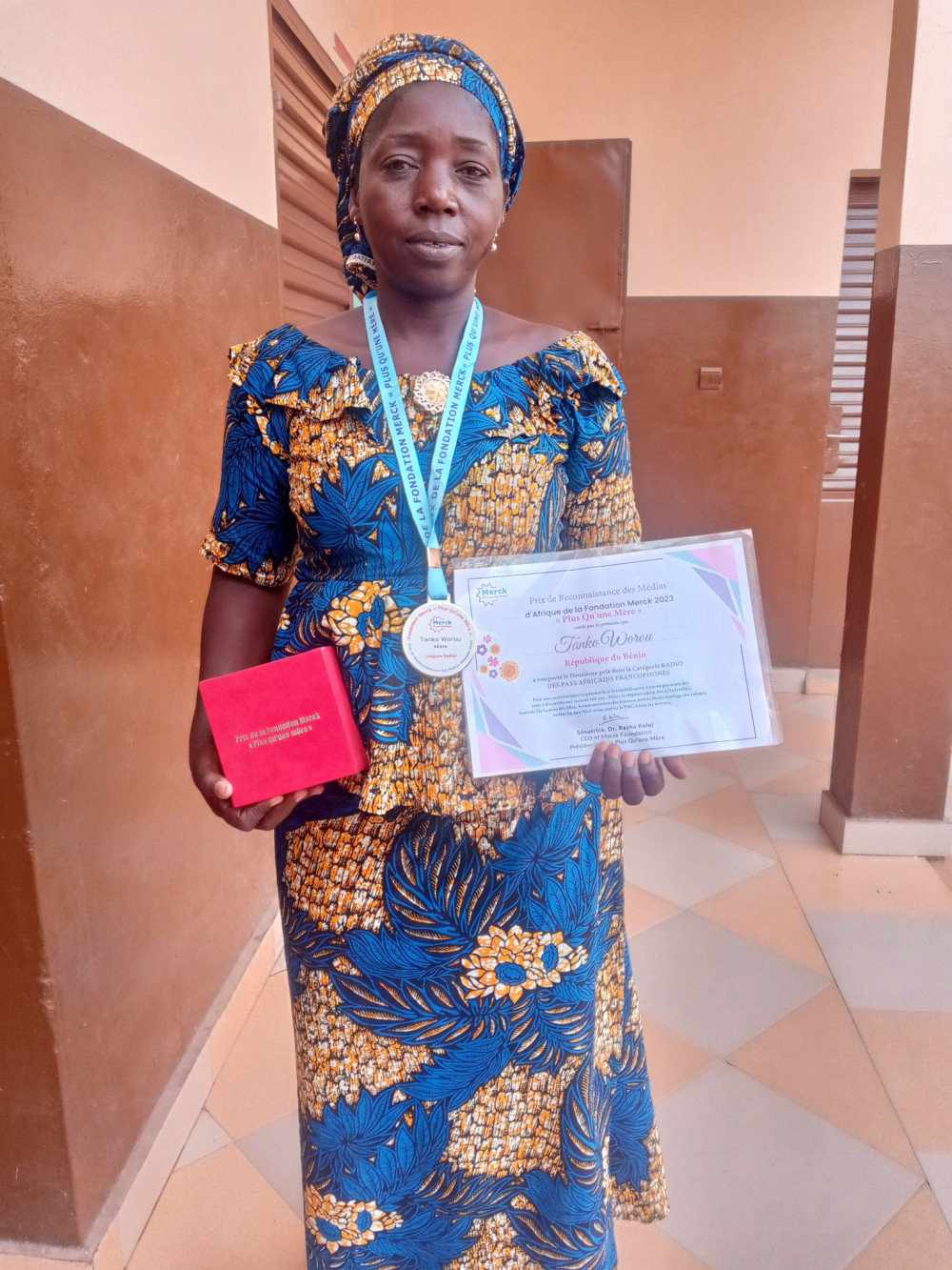 La Radio SU TII DERA, toujours dans le vent du succès.